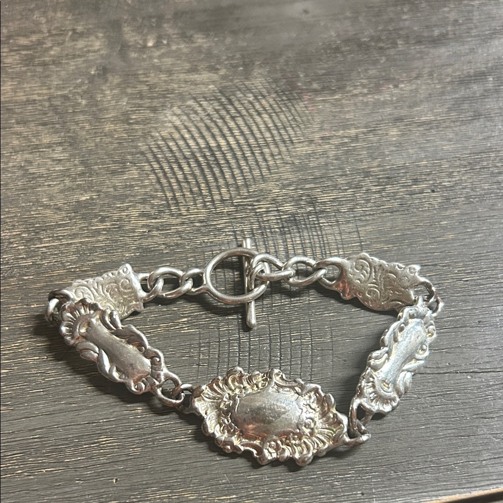vintage silver-plated‎ link bracelet Premier Designs featuring ornate Victorian
